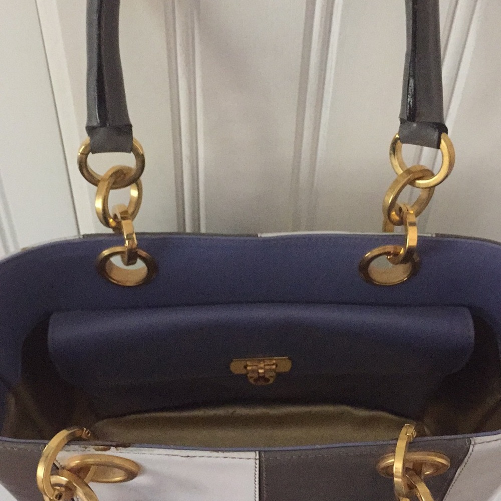 Vintage Salvatore Ferragamo Small Handbag - Picture 3 of 8